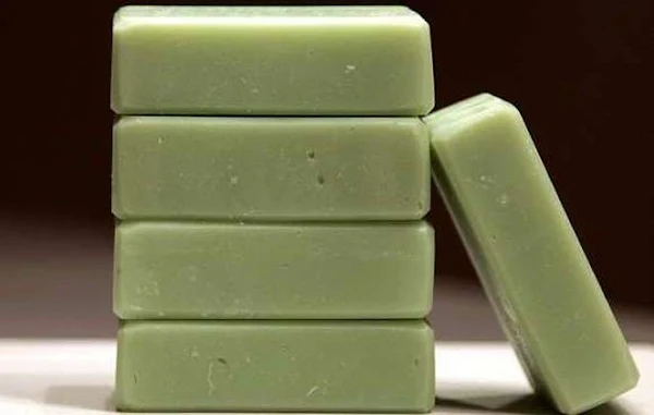 πλάκες από πράσινο σαπούνι