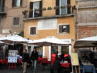 Macdonald Piazza della Rotonda