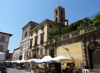 Piazza dei Duomo.