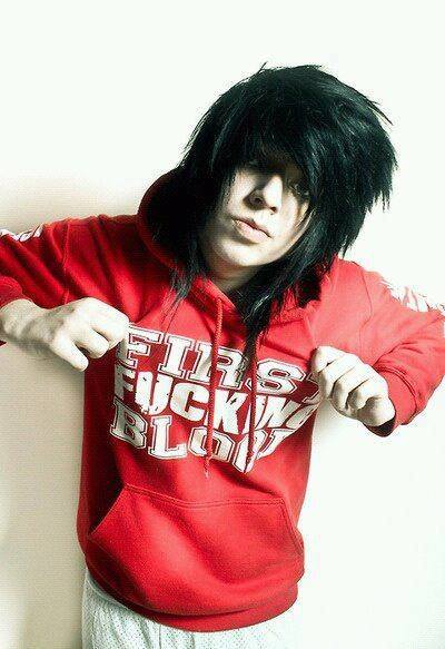 Red Shirts Emo Boy Hair Wallpaper,stills,image,pic,picture,photo,emo wallpapers,emo boys wallpapers,emo sexy boy wallpapers,beast emo wallpapers,emo hairstyle wallpapers,best emo hair wallpapers,for boys,400 x 583 resolution wallpapers