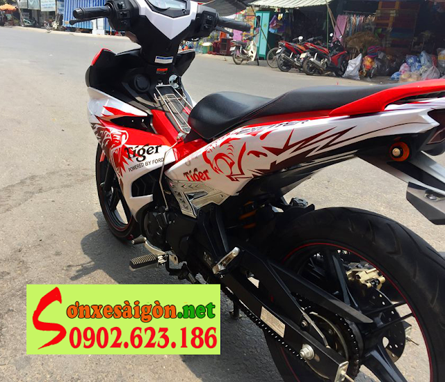 Sơn tem đấu xe Exciter 150 màu trắng đỏ Tiger