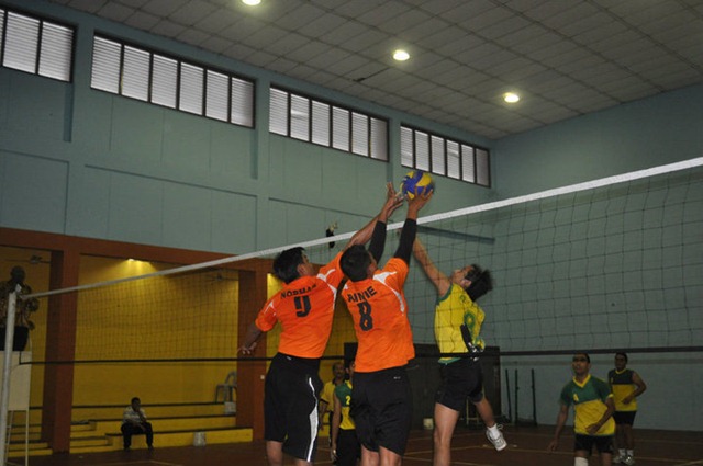 38311_1594057731015_1223079637_31663490_7439128_n