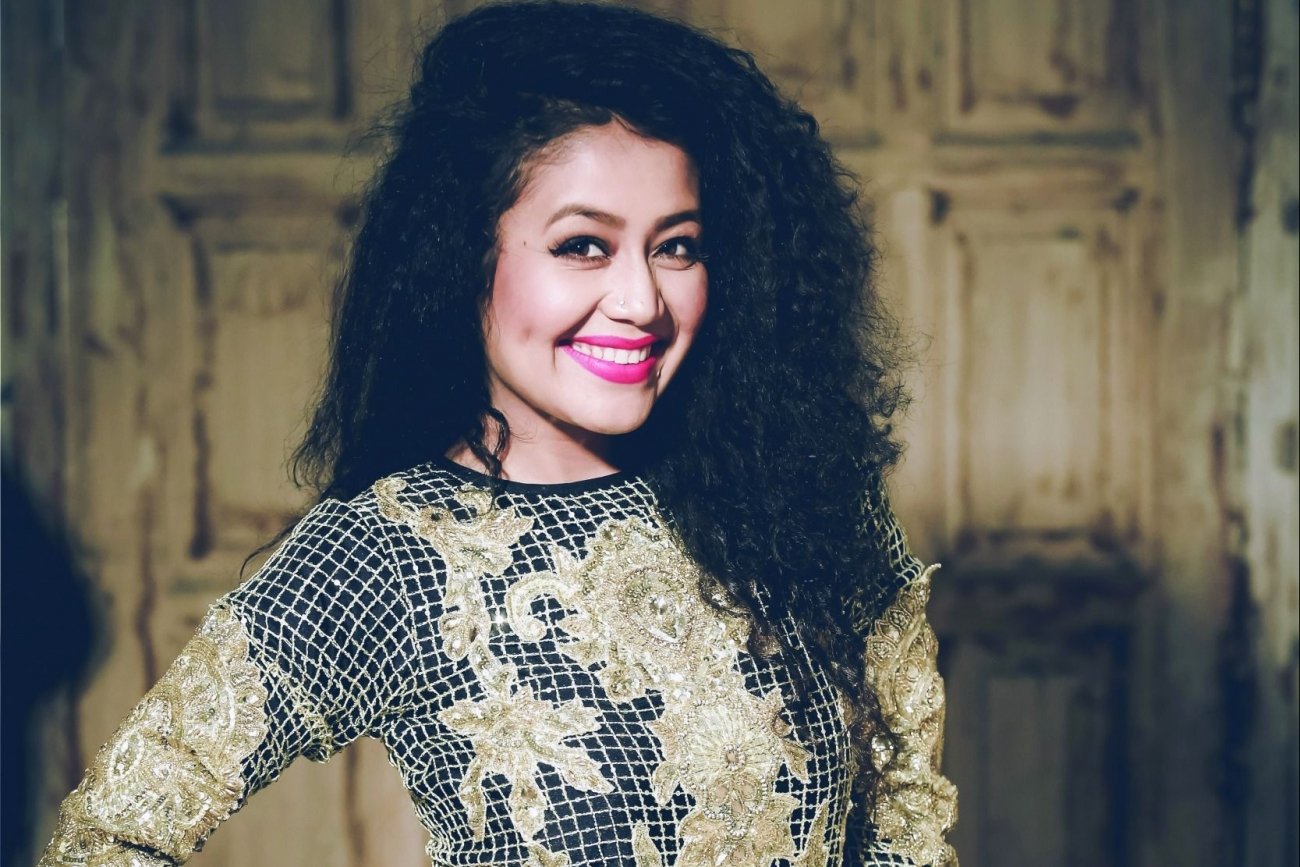 Neha Kakkar Hairstyle Archives - Grihshobha