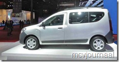 Dacia stand Parijs 2012 09
