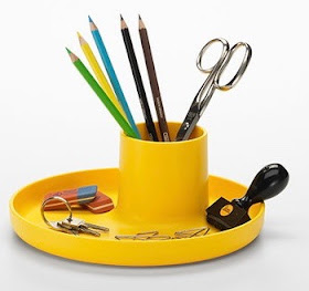 round yellow tray with yellow cup in the middle
