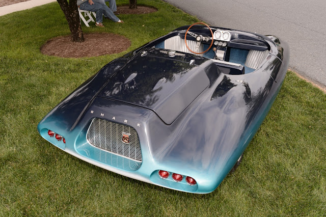 Geoffrey Hacker's 1962 El Tiburon Shark Roadster