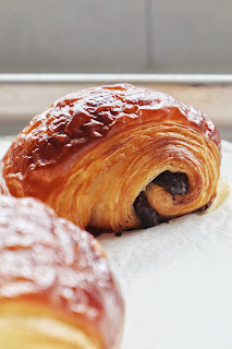 cach-lam-pain-au-chocolat-cach-lam-banh-ngan-lop-socola-5