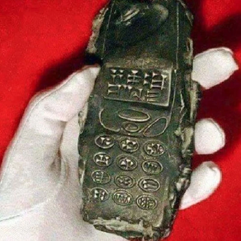 Điện thoại thông minh xuất hiện ở Mỹ từ 400 năm trước?