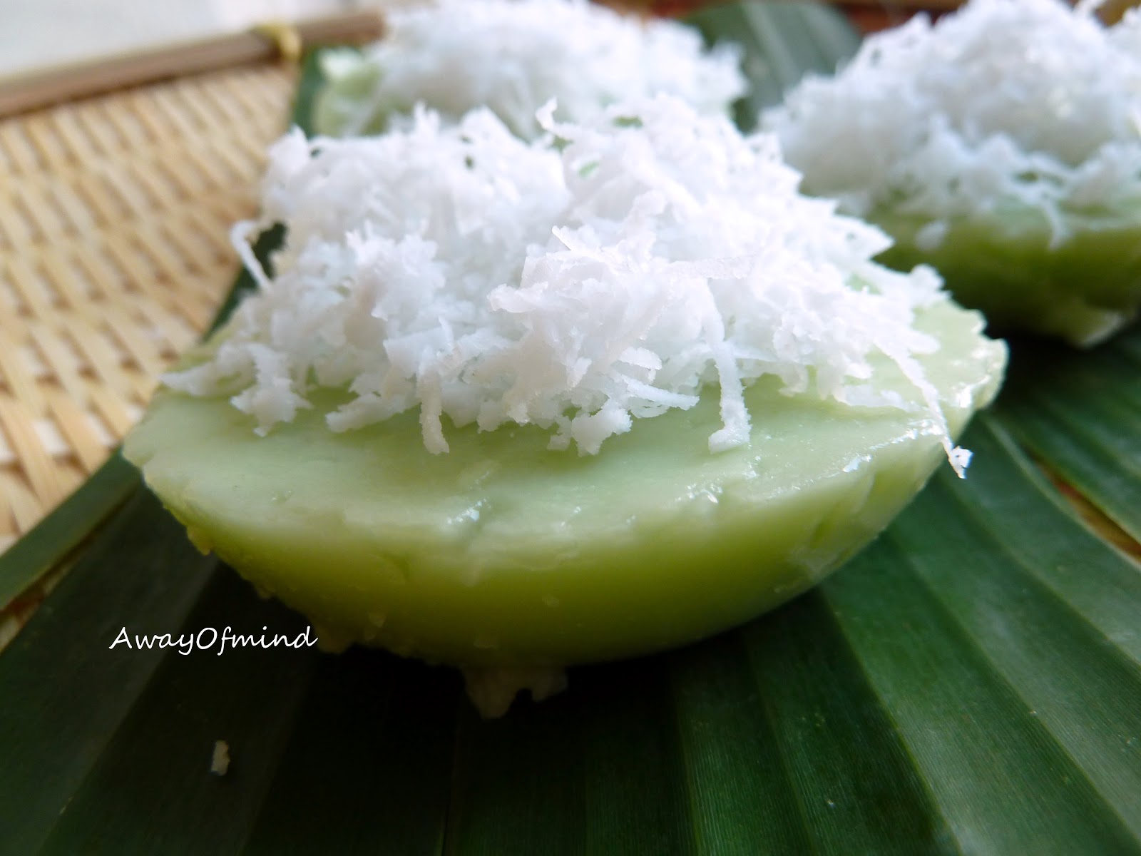 Awayofmind Bakery House: Kuih Kosui (Pandan Flavoured 