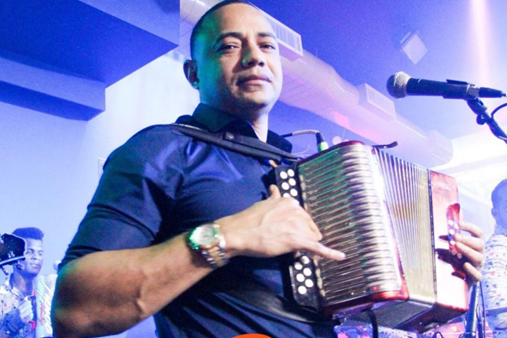 Merenguero Yovanny Polanco anuncia gira por Estados Unidos