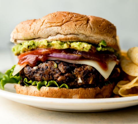 THE BEST BLACK BEAN BURGER #burger #vegan #easy #vegetarian #breakfast