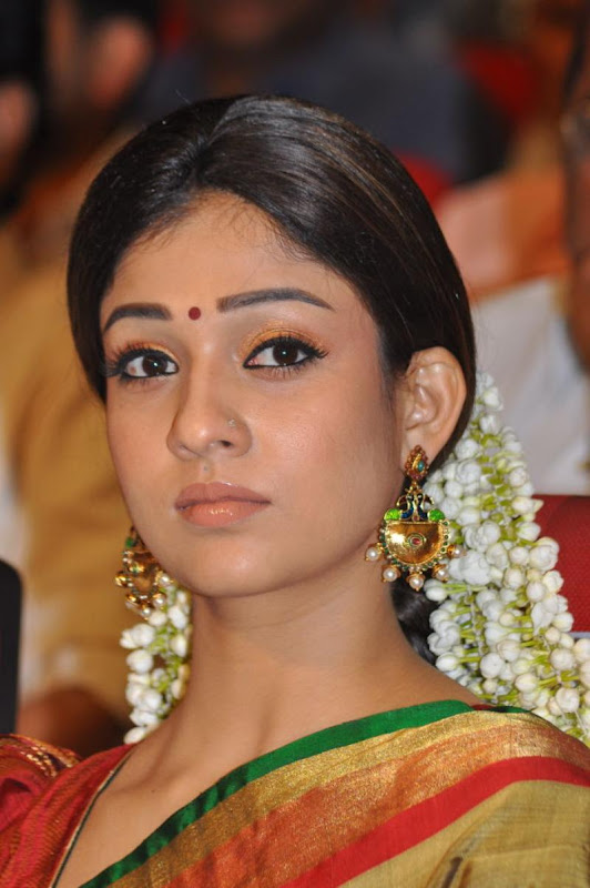 Tamil Movie Actress Nayantara Latest Cute Saree Photos Photoshoot images