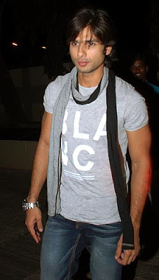 shahid kapoor shirts and hairstyles