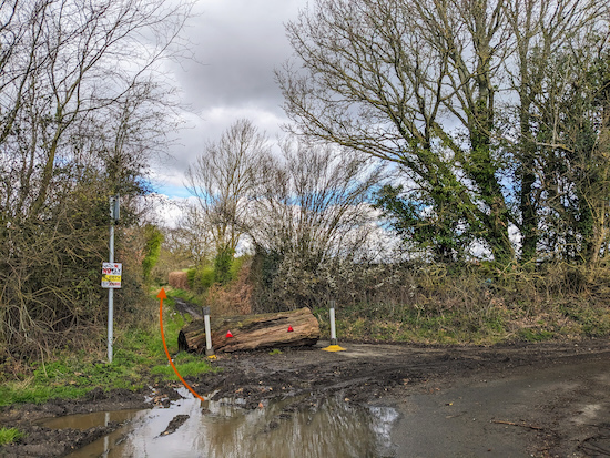 Turn left off Farr's Lane then continue along the restricted byway