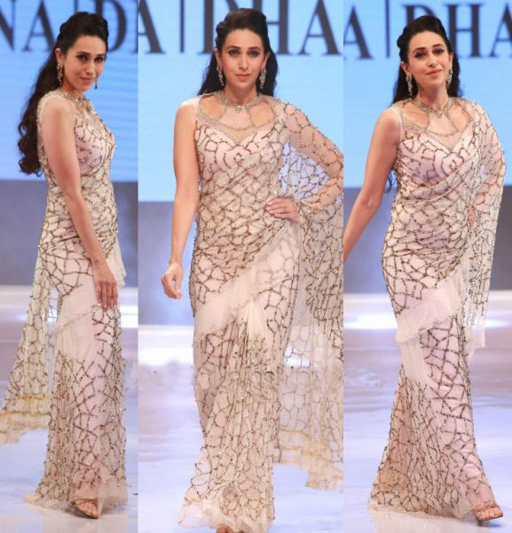 Karishma Kapoor in Rina Dhaka Blush Pink Saree At the Ambience Fashion Weekend 2016