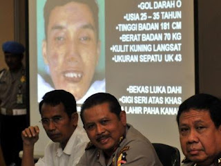 Foto | Ciri Pelaku Bom Bunuh Diri Cirebon