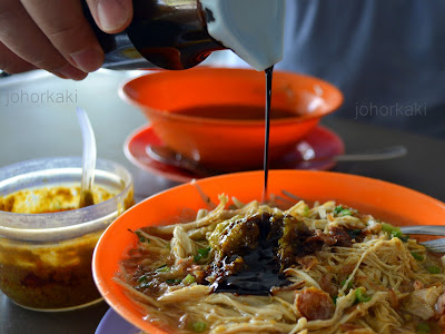 Mee-Soto-Ayam-Johor-Bahru