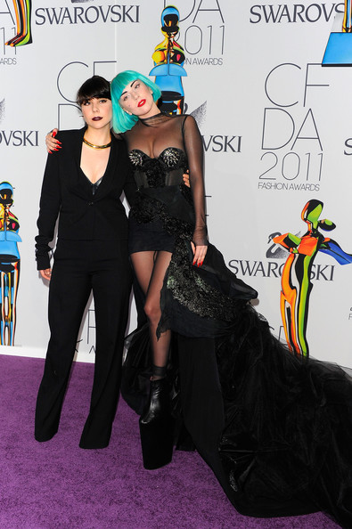 lady gaga 2011 cfda fashion. Lady Gaga and Natali