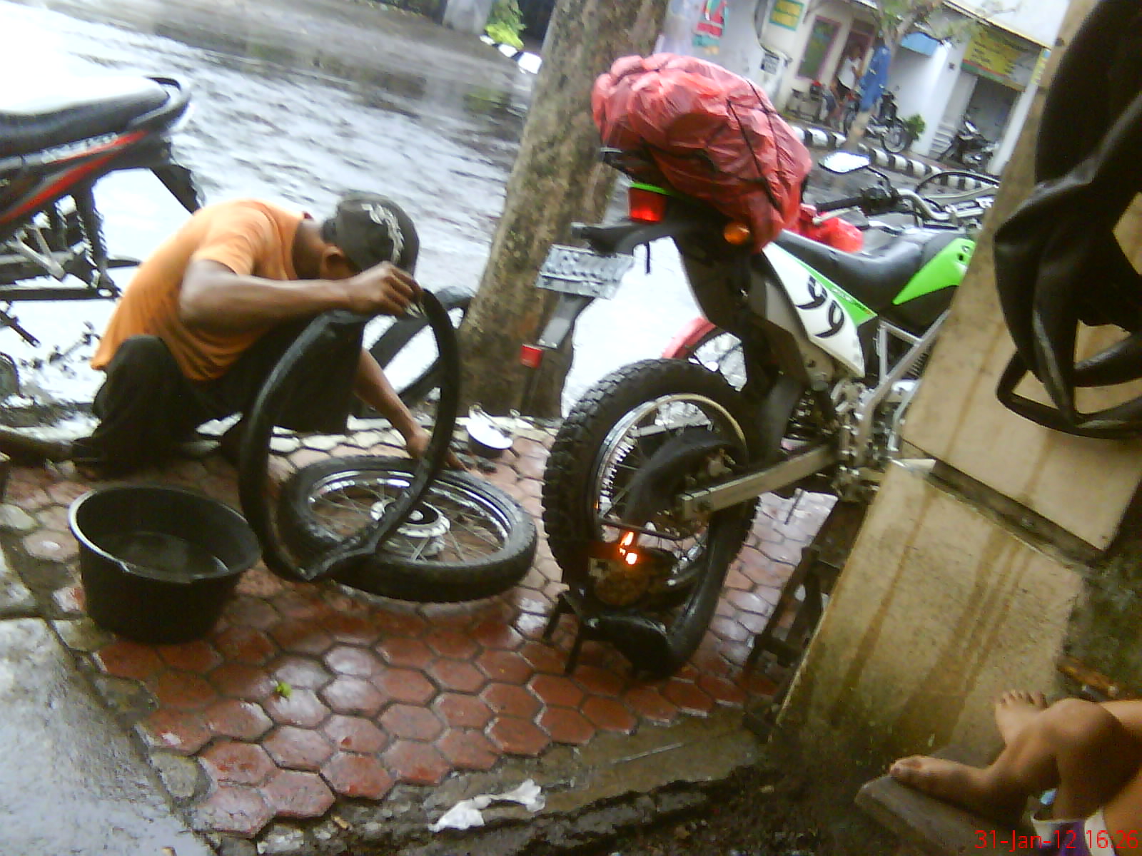 Fungsi Utama Sepeda Motor Adalah Untuk