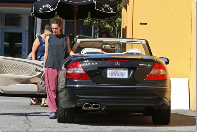 Jennifer Love Hewitt clk