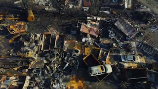 1,000 homes destroyed by 2 California fires