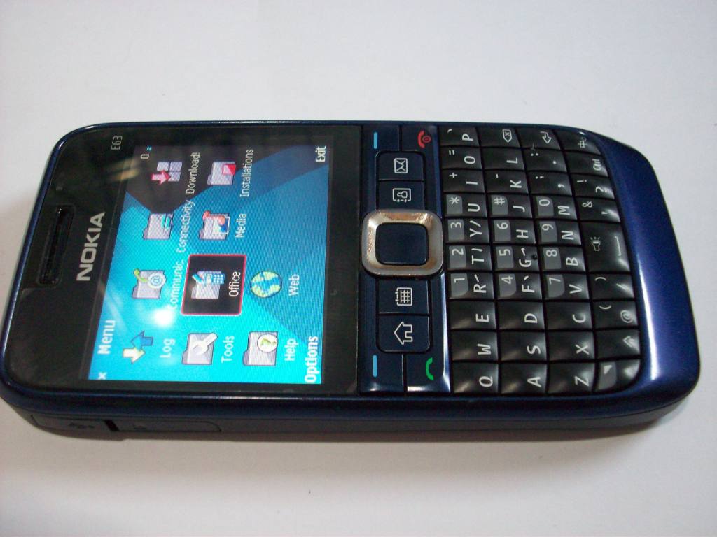 Samsung 2011: Nokia E63 Blue