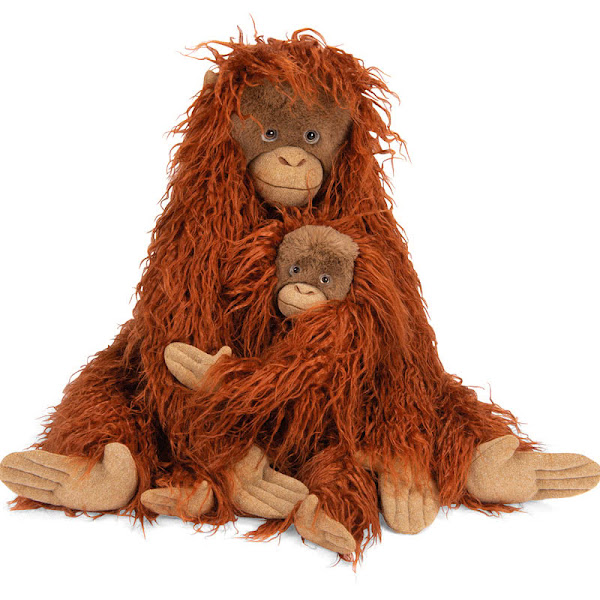 Moulin Roty Tout Autour du Monde Large Orangutan -  Coming with a vibrant, rust-orange, shaggy fur body; a beige face, complete with brown glossy eyes; hands, feet and muzzle come in a soft fawn material and there is a playful expression!