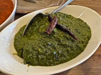 Anglo Indian Cafe & Bar, saag gosht