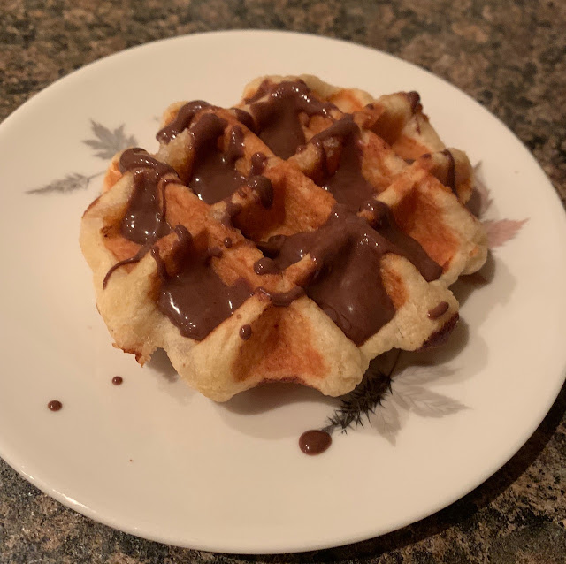 Ed’s Easy Diner - Waffles With Chocolate Sauce