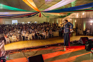 Nosso apresentador cómico animou as mais de 600 pessoas que assistiram o show de Humor e Circo contratado para o evento Vida Mais em Itapira SP.