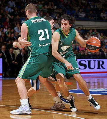 BALONCESTO-BLOQUEO-JUEGO