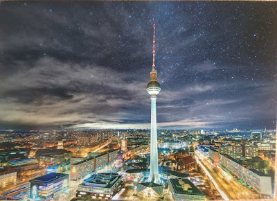 BERLIN Fernsehturm bei Nacht