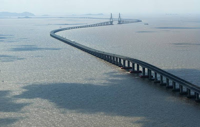 WORLD'S LONGEST BRIDGE...............CHINA Donghai Bridge , China .......................32..5 kilo meters 