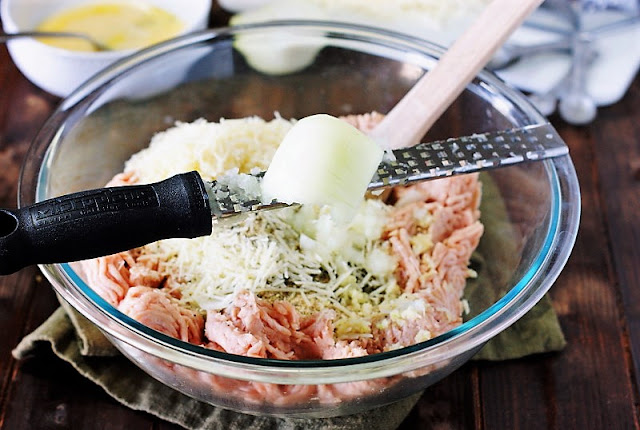 How to Make Chicken Parmesan Meatloaf with Ground Chicken Image