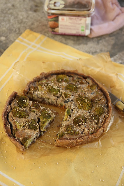 Cuillère et saladier : Quiche brocolis-champignons au miso