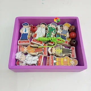 Mainan Edukasi Meronce Kayu Tema Profesi Pekerjaan 