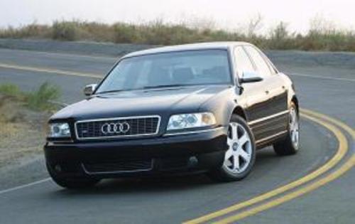  Audi S8 2001