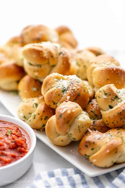 easy garlic knots