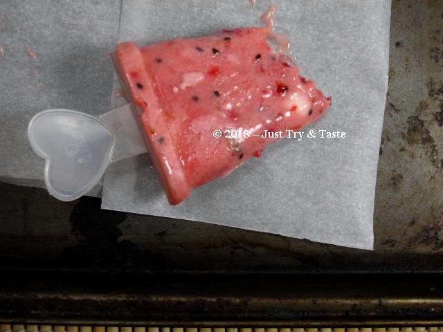 Kiwi - Strawberry Yogurt Popsicle - Es Lolipop Kiwi, Yogurt &amp; Stroberi