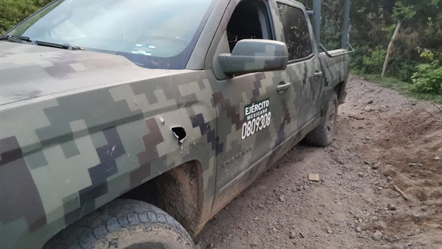 Fotos; Así los perforaron Sicarios de El CJNG embosca al convoy Militar  y un elemento fue abatido en el lugar; ya no llegara con su familia