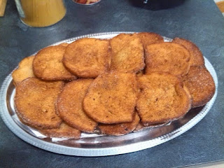 Torrijas de pan fritas con leche sin lactosa