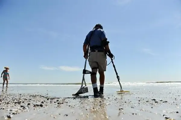 A simple metal detector with your own hands
