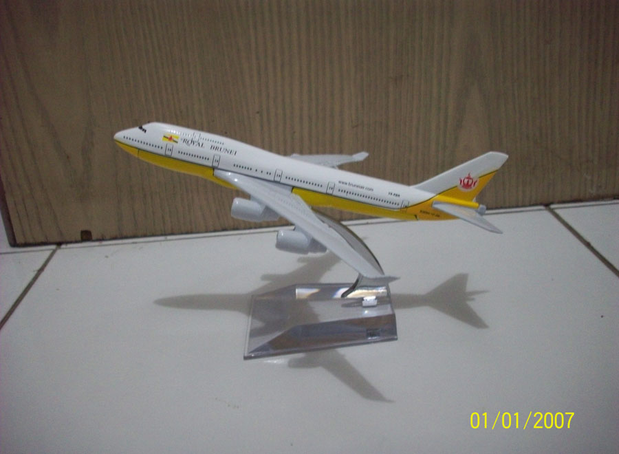 Diecast Miniatur Pesawat Brunei B747 400  DieCast Miniatur Pesawat