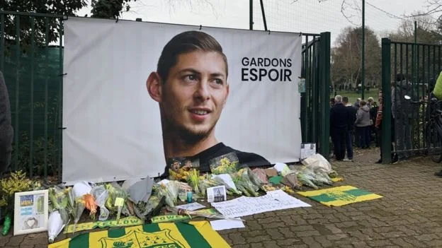 Emiliano Sala: Search for footballer and pilot called off