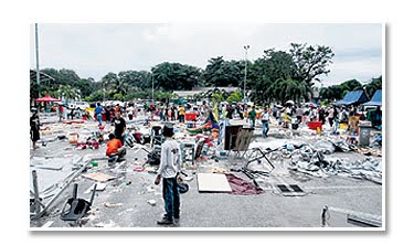 Bazar Ramadan di Jasin dilanda ribut, dua peniaga maut