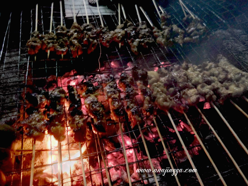 Santai Sekeluarga Bakar Sate di Aidil Adha 1438H