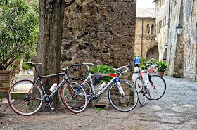 bicycle rental shop in Orvieto cycling Umbria in Italy