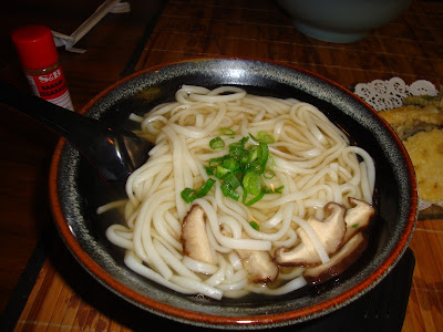 Udon that comes with tempura
