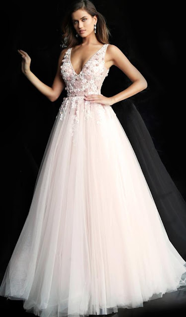 JOVANI - 61109 FLORAL APPLIQUE PLUNGING V-NECK TULLE BALLGOWN