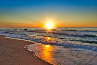 Beach Sun - Photo by Richard Pasquarella on Unsplash
